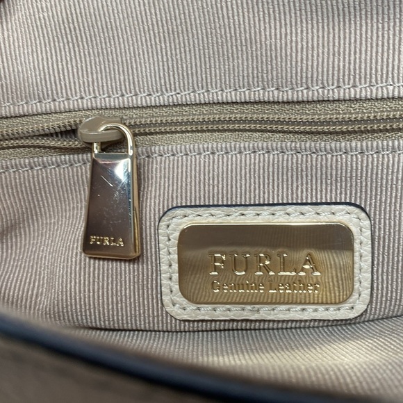 Furla: Genuinely Leather Purse - Picture 9 of 11